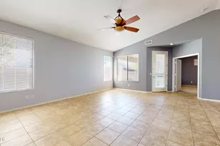 871 E Sherri Dr, Gilbert, AZ 85296 - Photo 6