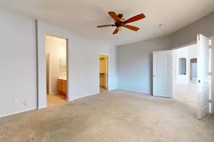 871 E Sherri Dr, Gilbert, AZ 85296 - Photo 8