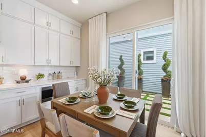 134 W Holcomb Lane, Phoenix, AZ 85003 - Photo 12