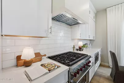 134 W Holcomb Lane, Phoenix, AZ 85003 - Photo 6