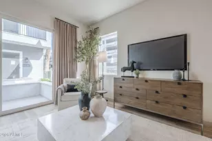 127 W Holcomb Ln, Phoenix, AZ 85003 - Photo 14