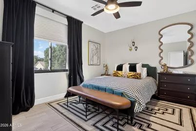 448 W Larona Lane, Tempe, AZ 85284 - Photo 22