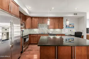 525 W Lakeside Dr W, Tempe, AZ 85281 - Photo 6