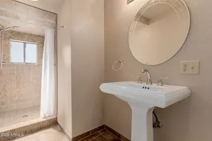 94 W Arnett Dr, Superior, AZ 85173 - Photo 8
