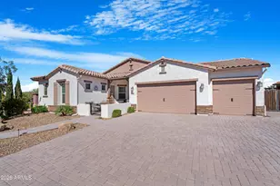 2826 E La Costa Dr, Gilbert, AZ 85298 - Photo 2