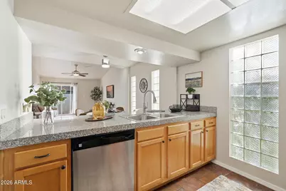 3039 N 38th Street #1, Phoenix, AZ 85018 - Photo 6