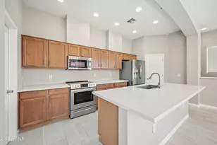 42424 N Gavilan Peak Pkwy, Anthem, AZ 85086 - Photo 4