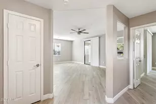 15252 N 100th St, Scottsdale, AZ 85260 - Photo 2