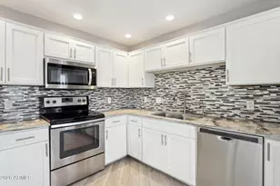 15252 N 100th St, Scottsdale, AZ 85260 - Photo 8