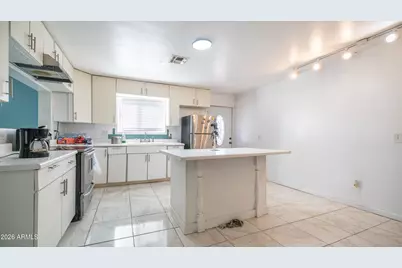 2201 W Adams Street, Phoenix, AZ 85009 - Photo 10