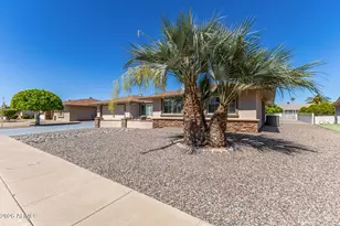 10018 W Oak Ridge Dr, Sun City, AZ 85351 - Photo 2