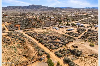 7565 W Derry Drive #9, Kirkland, AZ 86332 - Photo 8