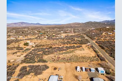 7565 W Derry Drive #9, Kirkland, AZ 86332 - Photo 14