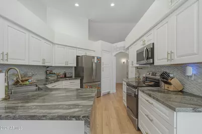 5823 W Gary Drive, Chandler, AZ 85226 - Photo 10