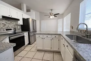 8583 N 107th Dr, Peoria, AZ 85345 - Photo 4