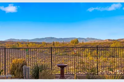 10016 W White Feather Lane, Peoria, AZ 85383 - Photo 2