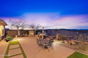 10016 W White Feather Ln, Peoria, AZ 85383 - Photo 6