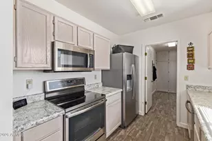 1521 E Buena Vista Dr, Chandler, AZ 85249 - Photo 12