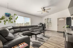 13191 N Breeze Way, Maricopa, AZ 85139 - Photo 4