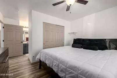 13191 N Breeze Way, Maricopa, AZ 85139 - Photo 12