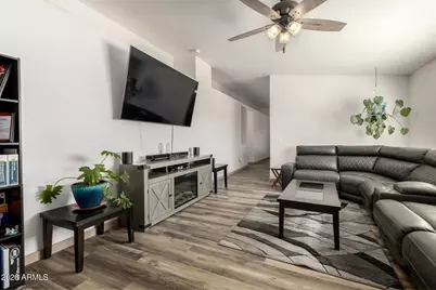 13191 N Breeze Way, Maricopa, AZ 85139 - Photo 6