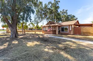 876 S Nebraska St, Chandler, AZ 85225 - Photo 4