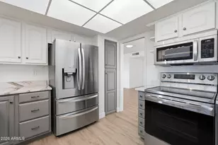 10358 W Cameo Dr, Sun City, AZ 85351 - Photo 12