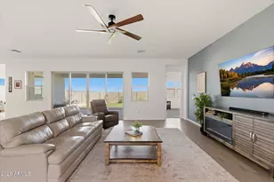 29055 N 136th Ln, Peoria, AZ 85383 - Photo 8
