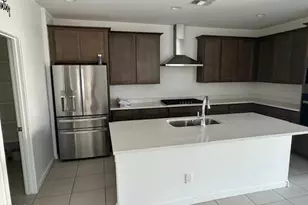 12430 W Levi Dr, Avondale, AZ 85323 - Photo 10