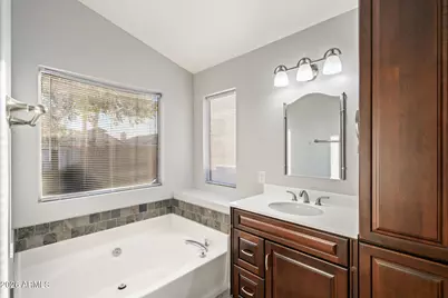 523 W Kelton Lane, Phoenix, AZ 85023 - Photo 22