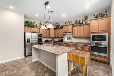 2441 E Penedes Drive, Gilbert, AZ 85298 - Photo 10