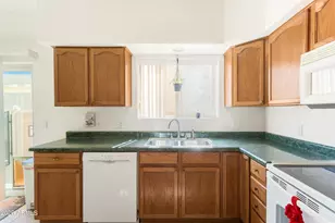 246 S Clubhouse Ln, Sierra Vista, AZ 85635 - Photo 8