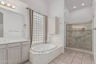 408 N Falcon Ct, Gilbert, AZ 85234 - Photo 14