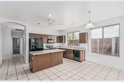 408 N Falcon Court, Gilbert, AZ 85234 - Photo 6