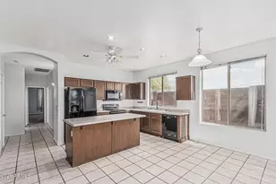 408 N Falcon Ct, Gilbert, AZ 85234 - Photo 6