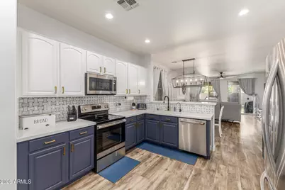 17193 W Gambit Trail, Surprise, AZ 85387 - Photo 4
