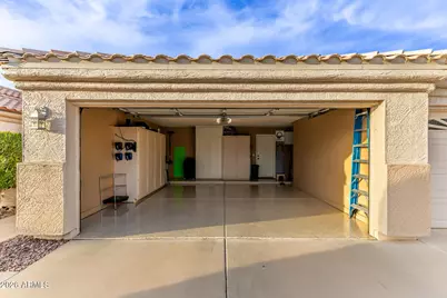 208 W Smoke Tree Road, Gilbert, AZ 85233 - Photo 4