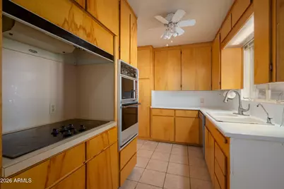 4136 E Montecito Avenue, Phoenix, AZ 85018 - Photo 12