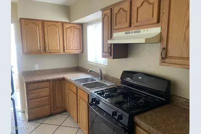 1701 E Harvard Street #Frnt HS, Phoenix, AZ 85006 - Photo 8