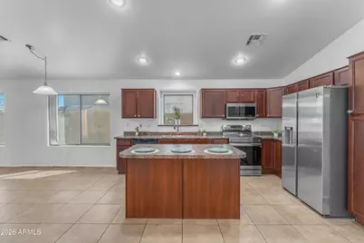 10340 W Albeniz Place, Tolleson, AZ 85353 - Photo 6