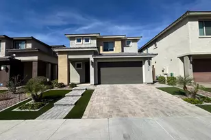 3540 E Tina Dr, Phoenix, AZ 85050 - Photo 2