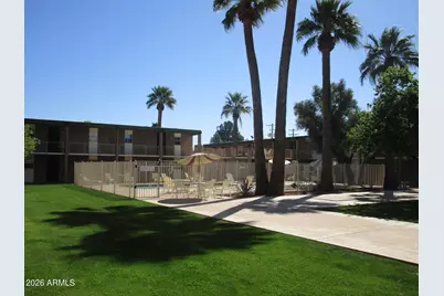 3737 E Turney Avenue #226, Phoenix, AZ 85018 - Photo 4