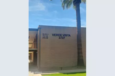 3737 E Turney Avenue #226, Phoenix, AZ 85018 - Photo 2