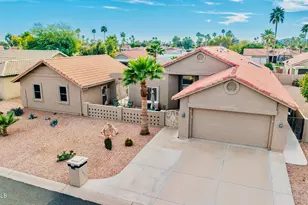 26002 S Saddletree Dr, Sun Lakes, AZ 85248 - Photo 4