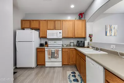 6626 W Laurel Avenue, Glendale, AZ 85304 - Photo 8