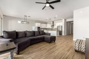 16064 W Montana De Oro Dr, Surprise, AZ 85387 - Photo 6