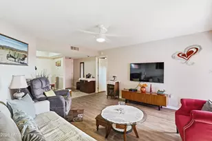 17404 N 99th Ave, Sun City, AZ 85373 - Photo 6