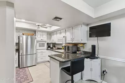 17404 N 99th Avenue #333, Sun City, AZ 85373 - Photo 10