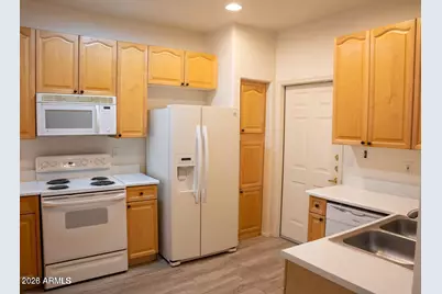 4200 N 82nd Street #1002, Scottsdale, AZ 85251 - Photo 8