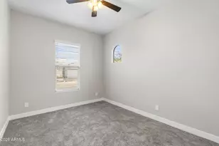 3511 E Crest Ln, Phoenix, AZ 85050 - Photo 18